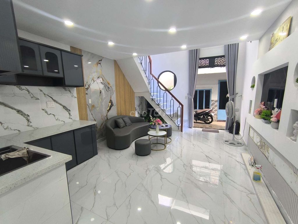 30M2 - Hẻm 4M -  Ngay Emart2 Gò Vấp - 2 Tầng Không Lỗi, Không QH 