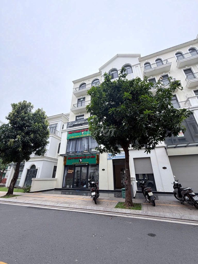 💥Vinhomes - Nhà Phố Biệt Thự Đẳng Cấp Sống Khác Biệt Và Thịnh Vượng.. Mua bán nhà ở tại Thành phố Thủ Đức Tp Hồ Chí Minh được đăng bởi VINHOMES LUXURY MN hình 4