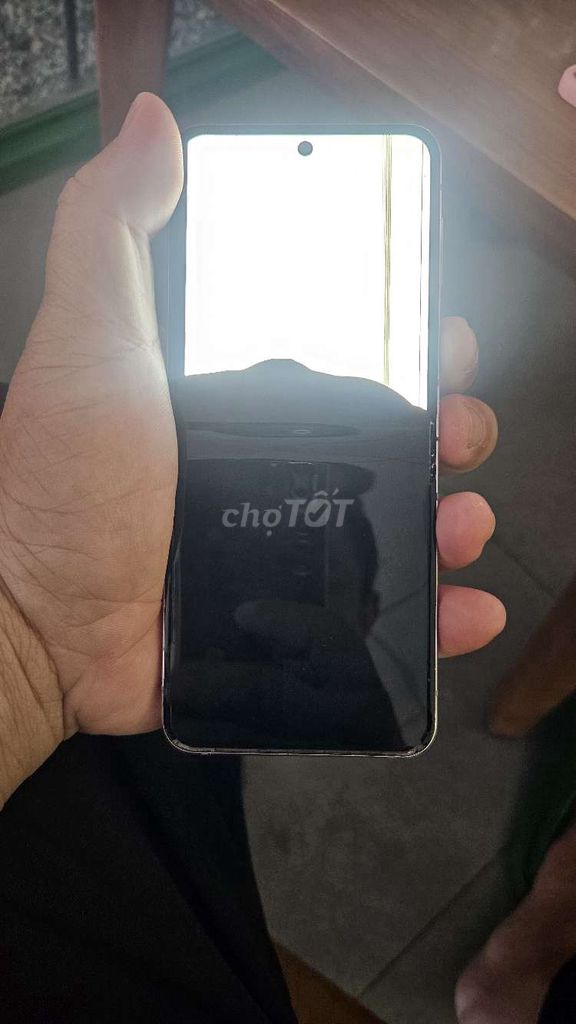 Samsung Z Flip 5 256GB Hồng Hỏng màn. Mua bán Điện thoại tại Quận Bình Tân Tp Hồ Chí Minh được đăng bởi Phúc hình 1