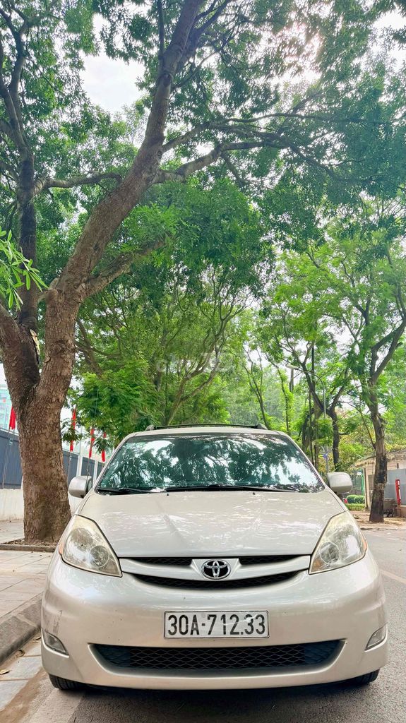 Toyota Sienna 3.5 V6 Nhập Mỹ. Mua bán Ô tô tại Quận Hoàng Mai Hà Nội được đăng bởi Phạm quang đồng hình 2