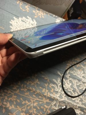 Surface go 2 LTE 8/128. Mua bán Laptop tại Quận Ba Đình Hà Nội được đăng bởi Thap nhat