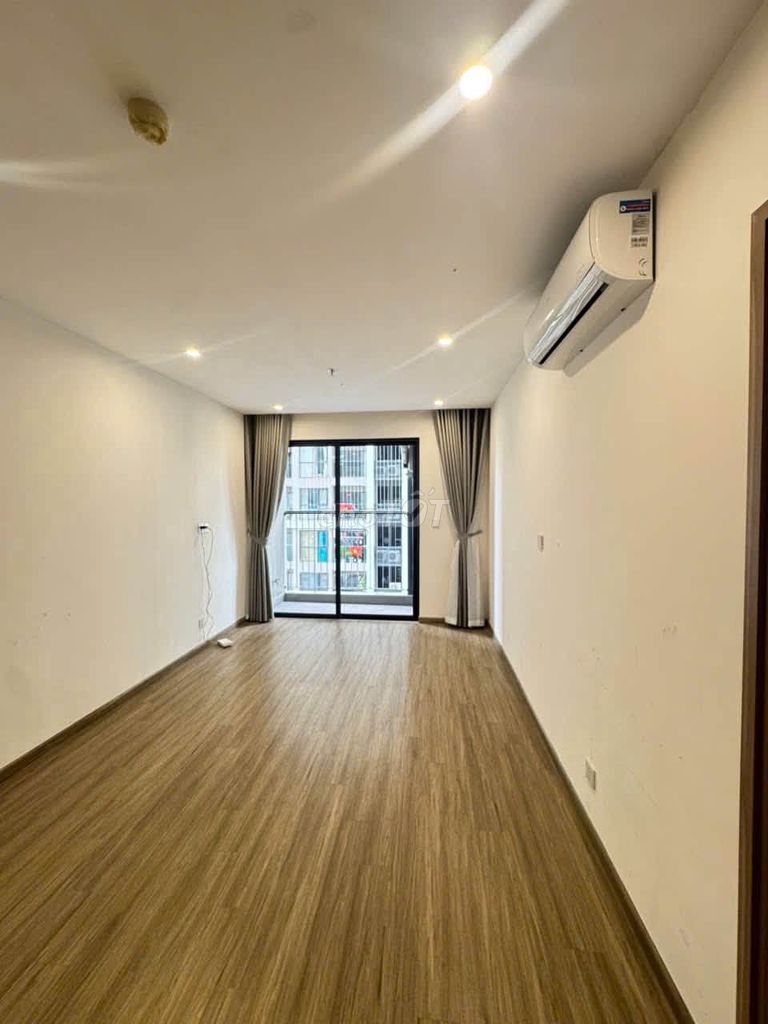 Cho thuê căn hộ 2PN2WC, nội thất cơ bản, 9 triệu/tháng