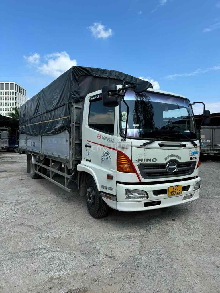 BÁN HINO FC 2015 TẢI 5T650 DÀI 6m6 FULl NHÔM INOX