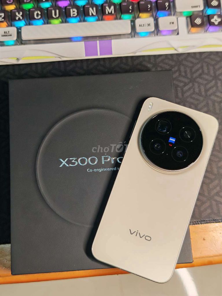 Vivo X300 Pro Quốc Tế 512G. Mua bán Điện thoại tại Huyện Thanh Bình Đồng Tháp được đăng bởi DUY hình 1