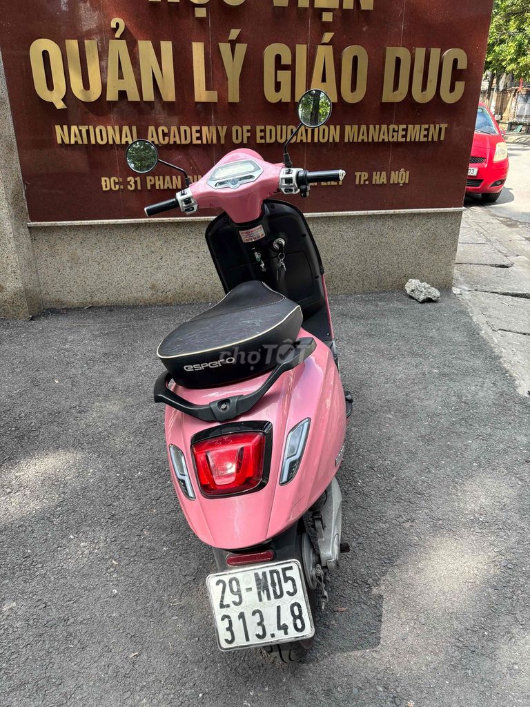 Xe may điện Espero Hồng