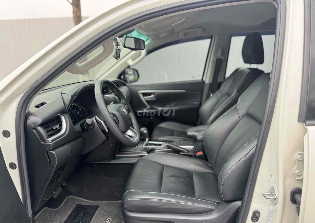 Toyota Fortuner 2020 2.4G Máy Dầu Tự Động. Mua bán Ô tô tại Quận Tân Bình Tp Hồ Chí Minh được đăng bởi Hùng hình 6