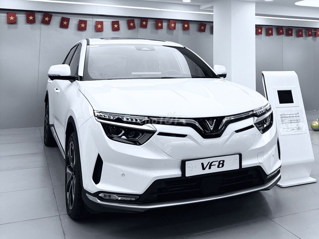 VINFAST VF8 - GIẢM 250 Triệu cho khách hàng mua xe. Mua bán Ô tô tại Thành phố Thủ Đức Tp Hồ Chí Minh được đăng bởi Danh Vinfast hình 2
