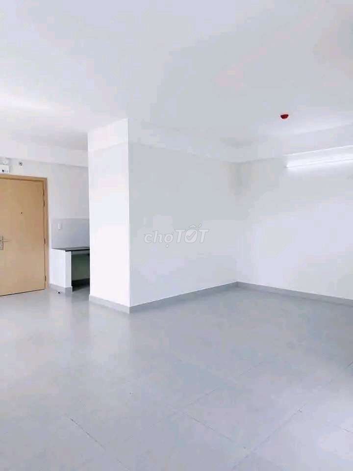 CHO THUÊ CĂN GÓC 2 BAN CÔNG GIÁ TỐT NAM LONG 2