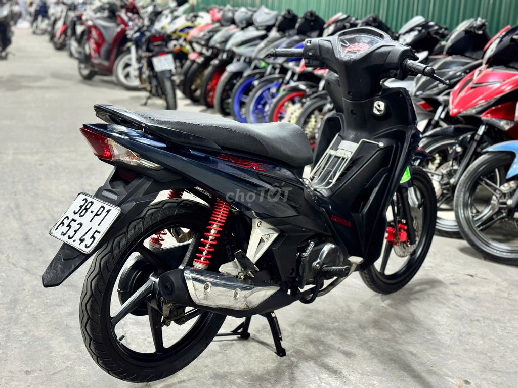 XE MÁYTHANH TÙNG_WAVE RSX FI XANH ĐÁ VÀNH ĐÚC. Mua bán Xe máy tại Quận Nam Từ Liêm Hà Nội được đăng bởi THANH TÙNG hình 4