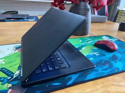 Dell Latitude E7250 i7-5600U 4G 128G 12.5. Mua bán Laptop tại Thành phố Buôn Ma Thuột Đắk Lắk được đăng bởi Vi Tính Tây Nguyên