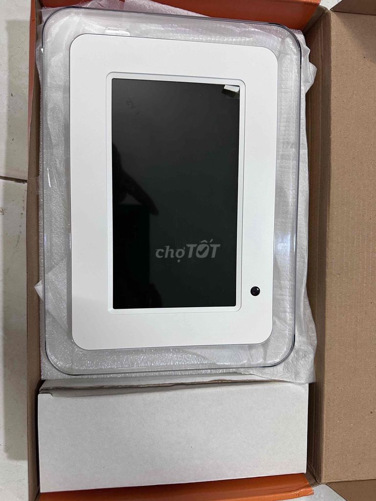 Khung ảnh DigiFrame DS-DA791 Trắng. Mua bán Nội thất, đồ gia dụng khác tại Thành phố Sóc Trăng Sóc Trăng được đăng bởi Phạm Toàn Thắng hình 1