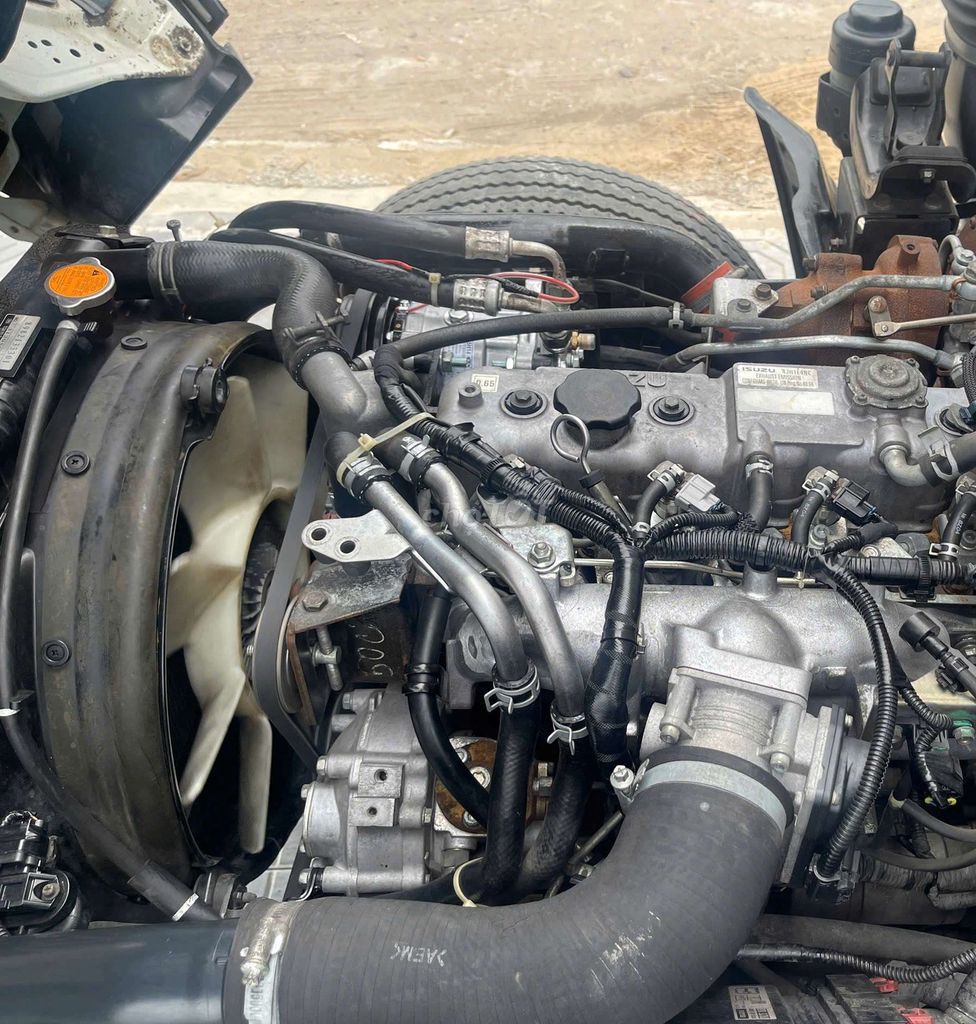 Bán gấp xe isuzu 2.8 tấn đời 2019 thùng kín 4m3. Mua bán Xe tải, xe ben tại Thành phố Thuận An Bình Dương được đăng bởi Hồ Xe Tải hình 5