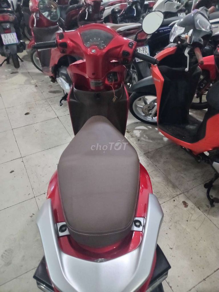Honda Vision Đỏ. Mua bán Xe máy tại Quận Bình Tân Tp Hồ Chí Minh được đăng bởi Cường phát  hình 5
