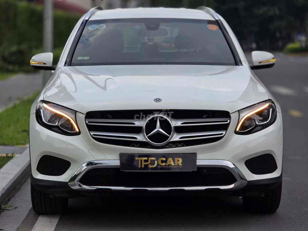 Mercedes Benz GLC 2019 200 - 74000 km. Mua bán Ô tô tại Quận Bình Tân Tp Hồ Chí Minh được đăng bởi Huỳnh Thiên Bảo hình 2