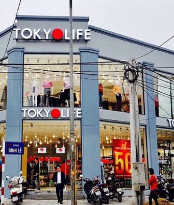 TOKYOLIFE logo