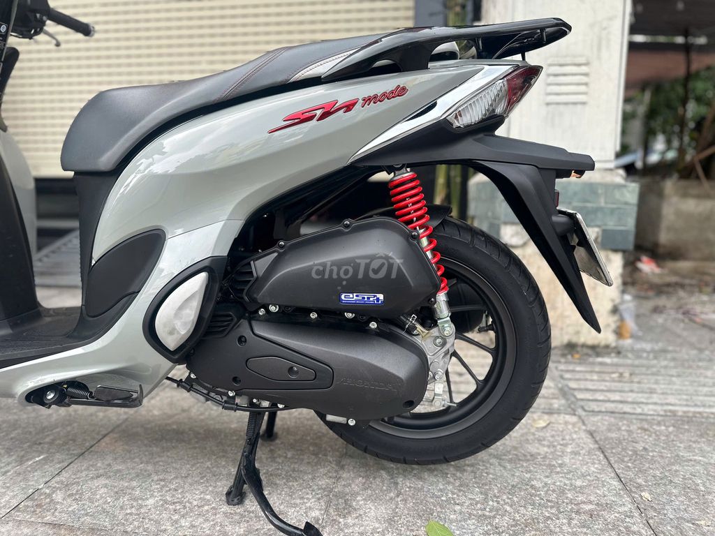 Honda SH Mode 125 ABS 2023 Xám 9000km. Mua bán Xe máy tại Huyện Bình Chánh Tp Hồ Chí Minh được đăng bởi VÕ MINH HẬU hình 14