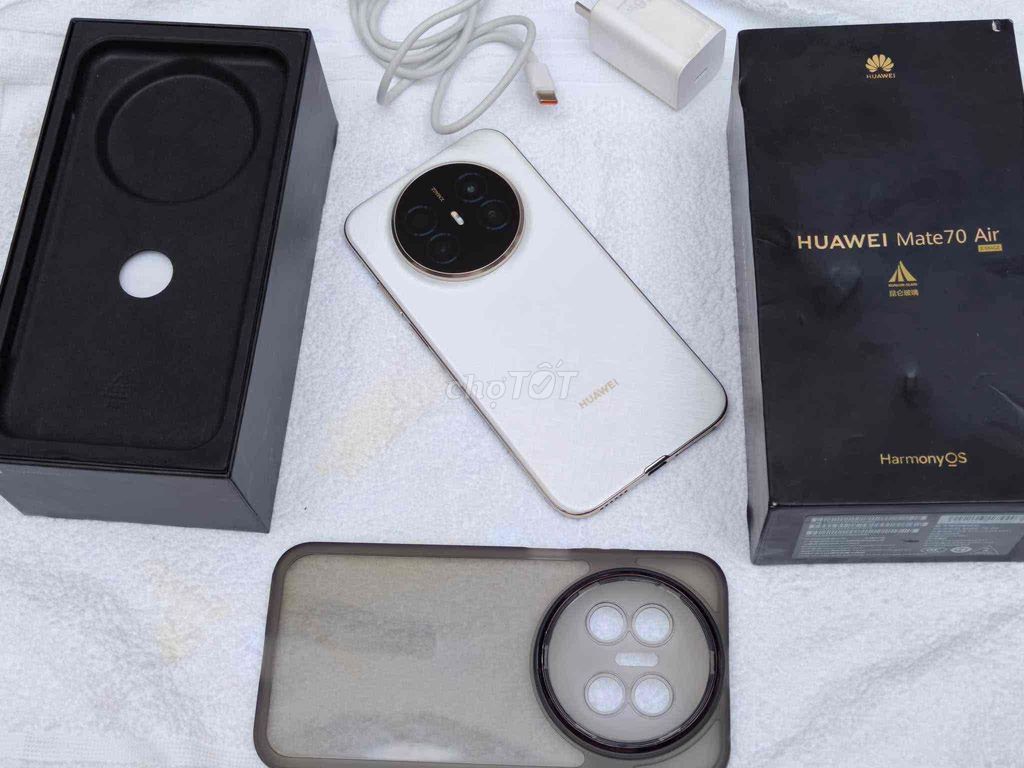 Huawei Mate 70 Air 512GB Trắng full box GL. Mua bán Điện thoại tại Thành phố Thủ Dầu Một Bình Dương được đăng bởi Hiền hình 1
