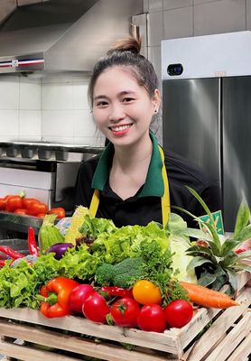 [KHAI TRƯƠNG] TUYỂN 20 PHỤ BẾP/ THỚT, LƯƠNG CAO. Việc làm tại Thành phố Thủ Đức Tp Hồ Chí Minh được đăng bởi Công Ty Cổ Phần Tầm Nhìn Quốc Tế Aladdin hình 1