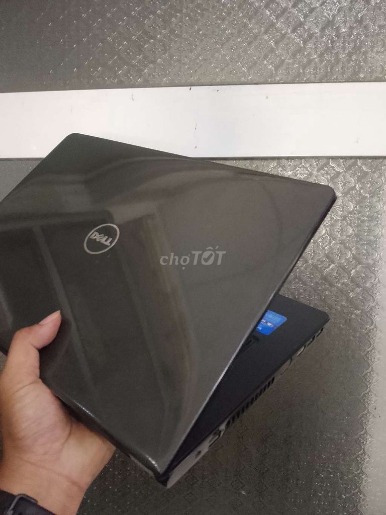 Dell Vostro i5 Gen 7 ram 8GB đẹp. Mua bán Laptop tại Huyện Hớn Quản Bình Phước được đăng bởi Lê Hiếu hình 1