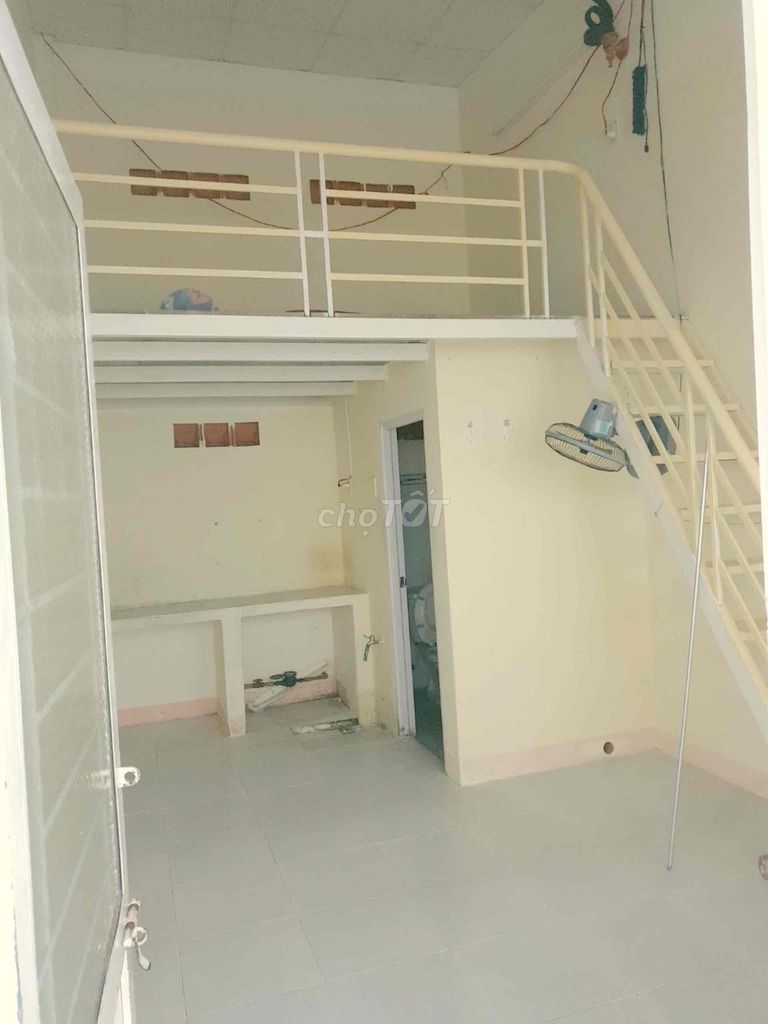 Phòng trọ diện tích 20m2 đường Cầu Dứa Phú Nông