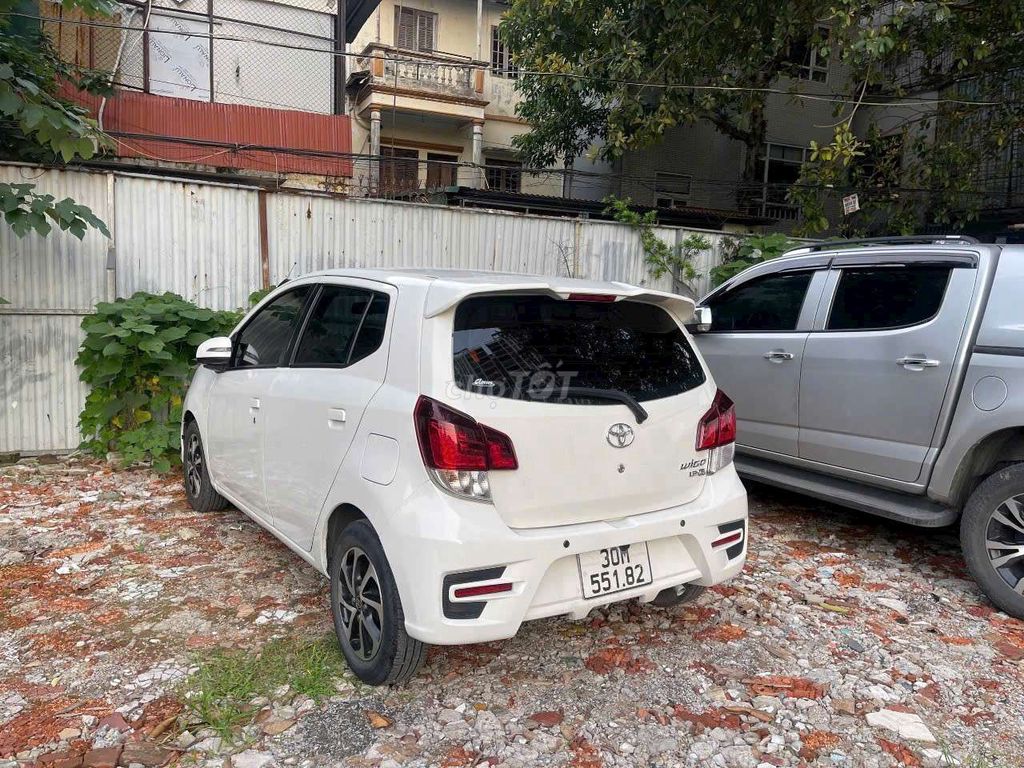 Автомобильный номер Toyota Wigo 2019 белый 8 тысяч