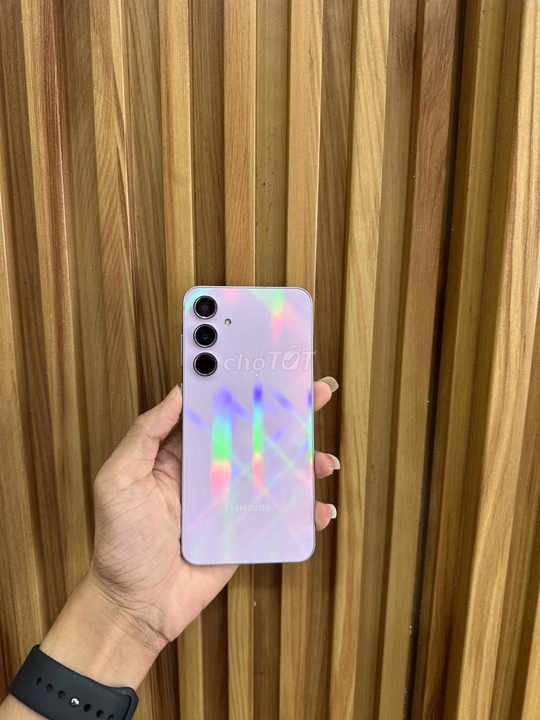 Samsung A55 5G 8GB/128GB Tím Đã sử dụng. Mua bán Điện thoại tại Quận 8 Tp Hồ Chí Minh được đăng bởi Lê Đặng Minh Khang hình 1