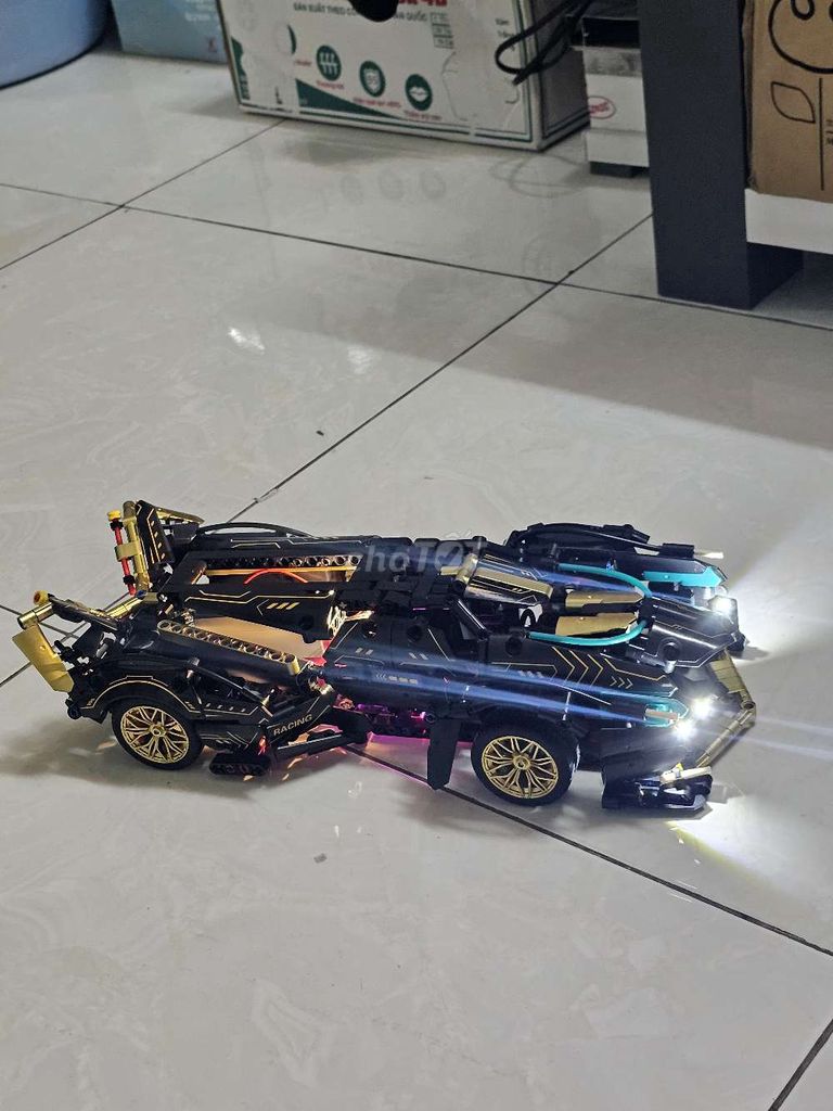 Lamborghini V12 tỉ lệ 1:14