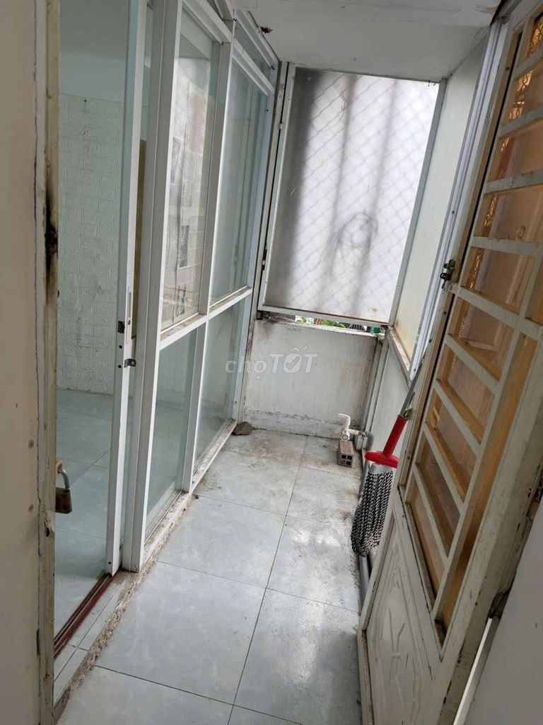 Дом целиком, 2 спальни, 2 санузла, рядом с госпиталем 175 и парком Зыа Динь