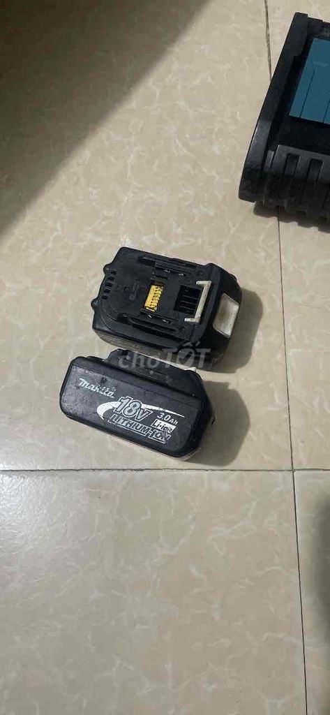 Pin sạc Makita 18V Li-ion 3Ah, 5Ah Bị khóa mạch. Mua bán Đồ chuyên dụng, Giống nuôi trồng tại Quận Thanh Xuân Hà Nội được đăng bởi Leson0123 hình 1