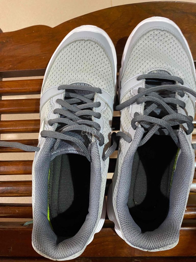 Giày chạy bộ Decathlon Xám size 39. Mua bán Giày dép tại Huyện Bù Gia Mập Bình Phước được đăng bởi Ngọc Hân hình 1
