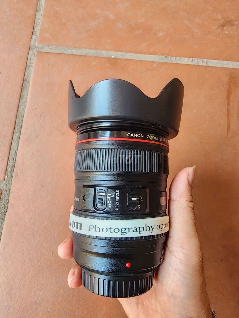 Ống kính Canon EF 24-105mm f/4L Đen. Mua bán Máy ảnh, Máy quay tại Huyện Gia Lâm Hà Nội được đăng bởi Trương Văn Cảnh hình 1