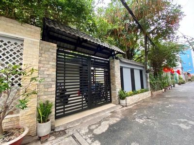 Аренда · 6 комн. · 200 м² · Quận Phú Nhuận, ул. Đường Lê Văn Sỹ