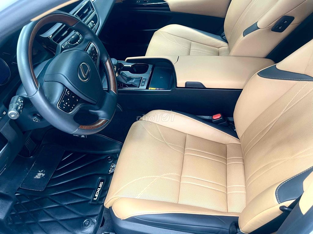 Lexus ES 2023 300h - 20000 km. Mua bán Ô tô tại Quận 1 Tp Hồ Chí Minh được đăng bởi Phan Quốc Lexus hình 11