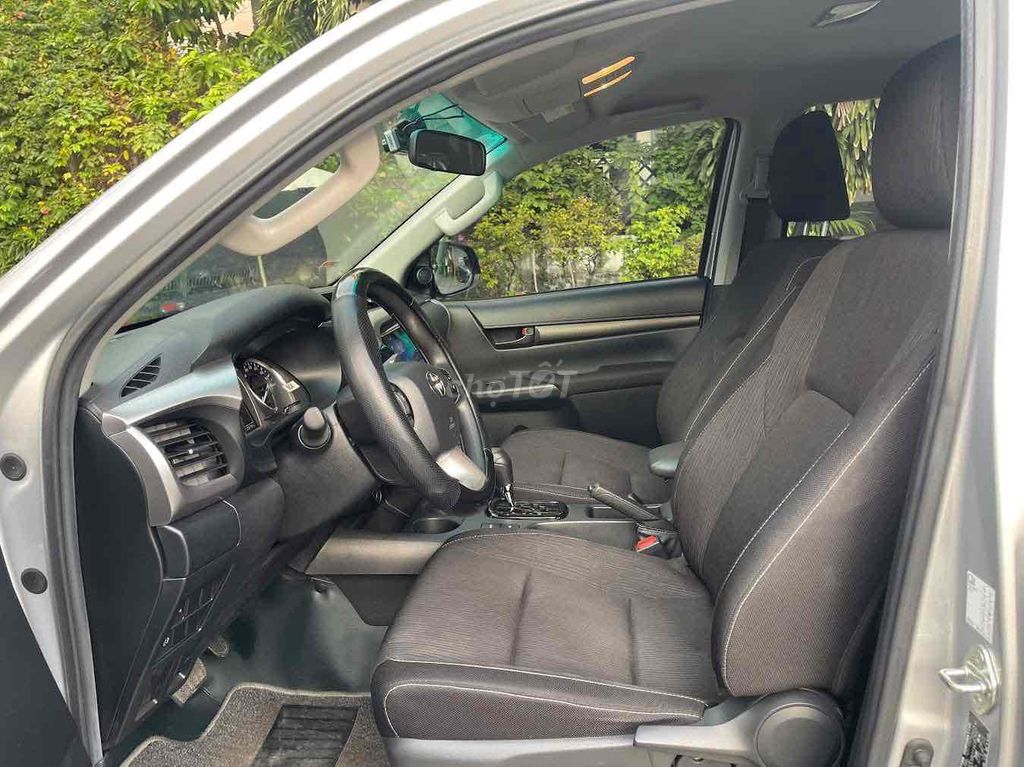 Toyota Hilux 2024 2.4L 4x2 AT - 25700 km - XE HIẾM. Mua bán Ô tô tại Quận Tân Bình Tp Hồ Chí Minh được đăng bởi TOYOTA LÝ THƯỜNG KIỆT hình 8