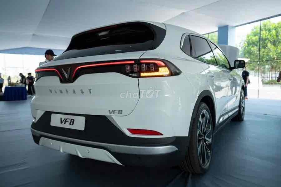 THANH TOÁN GẦN 150 TRIỆU ĐỒNG NHẬN NGAY VF8. Mua bán Ô tô tại Quận 10 Tp Hồ Chí Minh được đăng bởi VINFAST SÀI GÒN  hình 8