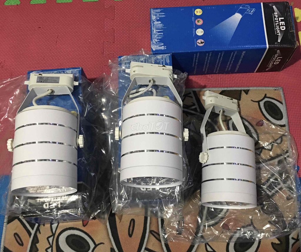 Đèn LED ray AMBEE 12W Trắng. Mua bán Đèn tại Quận Tân Bình Tp Hồ Chí Minh được đăng bởi Bách Khoa hình 1