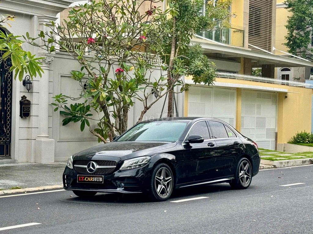 Mercedes C180 AMG model 2022 siu siu đẹp