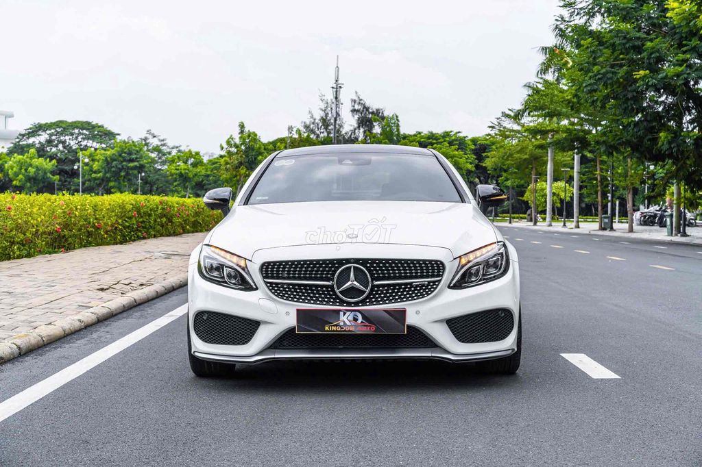 C43_Coupe model 2018 trắng nt đỏ siêu hiếm & đẹp. Mua bán Ô tô tại Quận 7 Tp Hồ Chí Minh được đăng bởi Dương Phương hình 1