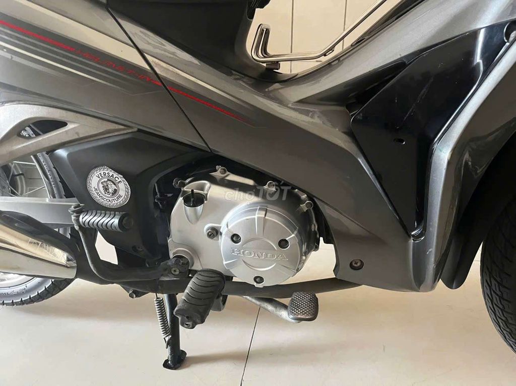 Honda Future 125cc màu Xám. Mua bán Xe máy tại Quận 11 Tp Hồ Chí Minh được đăng bởi lâm thone hình 3