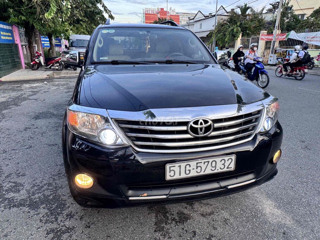 Toyota Fortuner 2014 2.7V 4x4 - 100000 km. Mua bán Ô tô tại Quận 12 Tp Hồ Chí Minh được đăng bởi Tân hình 1