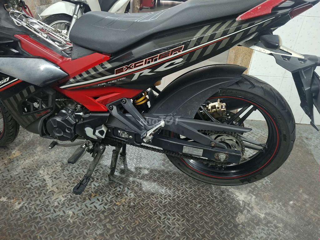 Возбудитель Yamaha 150 RC красный черный