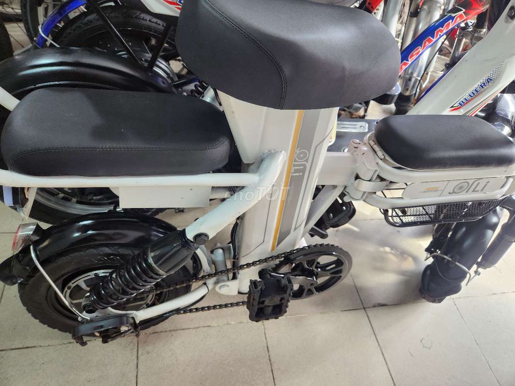 Xe đạp điện Gấp gọn màu Hồng. Mua bán Xe điện tại Quận Bình Thạnh Tp Hồ Chí Minh được đăng bởi Quách khải tuấn hình 4