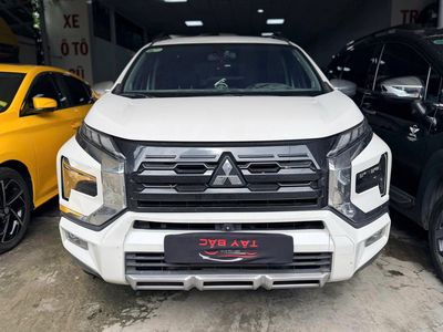 Mitsubishi Xpander Cross 2025 Trắng 3 vạn