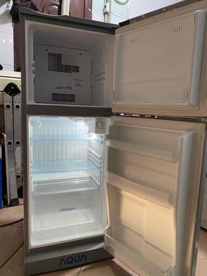 tủ lạnh 2 cánh aqua còn mới