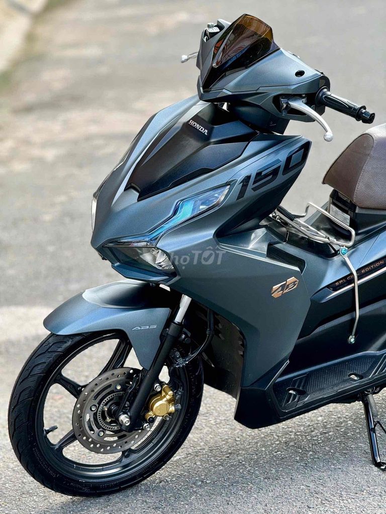 Ab 150 2021 ABs bstp 9chủ may zin nợ xấu trả 50% ạ. Mua bán Xe máy tại Quận Bình Tân Tp Hồ Chí Minh được đăng bởi Xe Máy Qúy Le hình 7