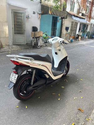Xe máy điện VinFast Feliz S Trắng