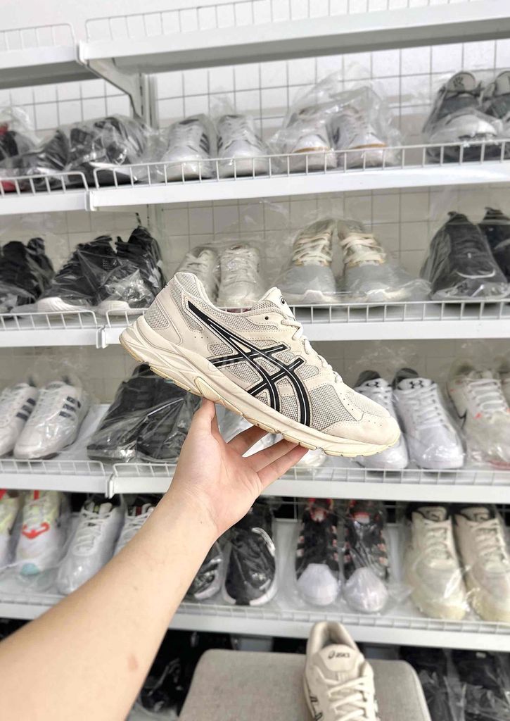 Giày Asics Gel Contend CN Nam 43.5. Mua bán Giày dép tại Huyện Yên Mỹ Hưng Yên được đăng bởi Tiệm Giày Cũ 89 hình 1