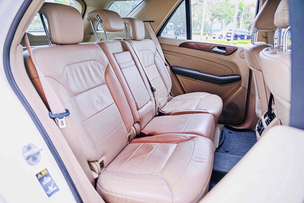 Mer ML 400 2014 một chủ. Mua bán Ô tô tại Quận Hoàng Mai Hà Nội được đăng bởi Phạm quang đồng hình 15