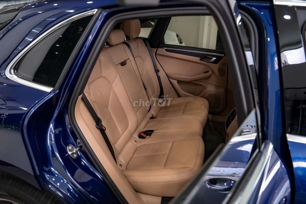Porsche Macan model 2022 lướt nhẹ 25.000km cực đẹp. Mua bán Ô tô tại Quận 7 Tp Hồ Chí Minh được đăng bởi Hoàn Lee Xe Lướt hình 18