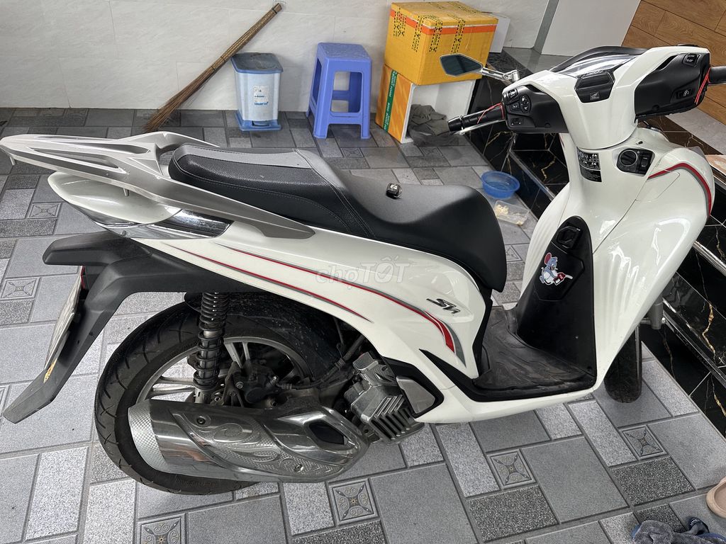 SH 125i CBS 2022 Trắng. Mua bán Xe máy tại Huyện Cầu Ngang Trà Vinh được đăng bởi Duy Hoanggiangexport hình 1
